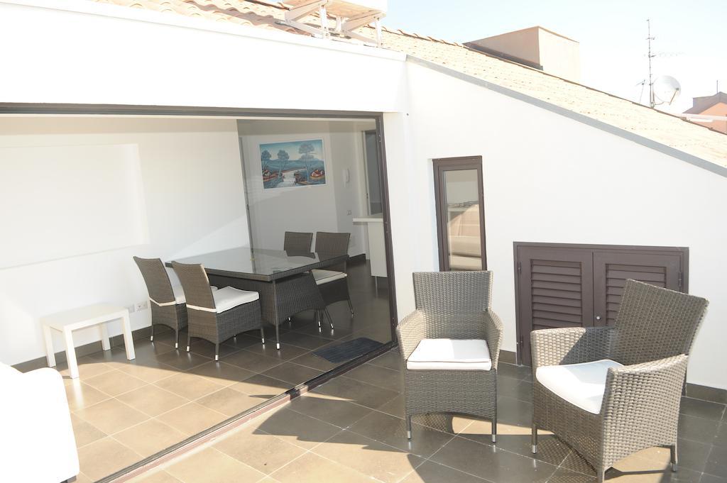 Ferienwohnung The Roof On The Sea Fondachello  Exterior foto