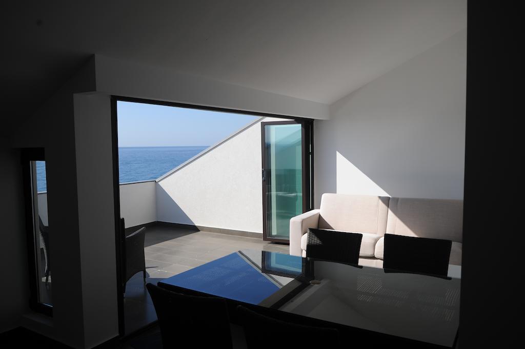 Ferienwohnung The Roof On The Sea Fondachello  Exterior foto